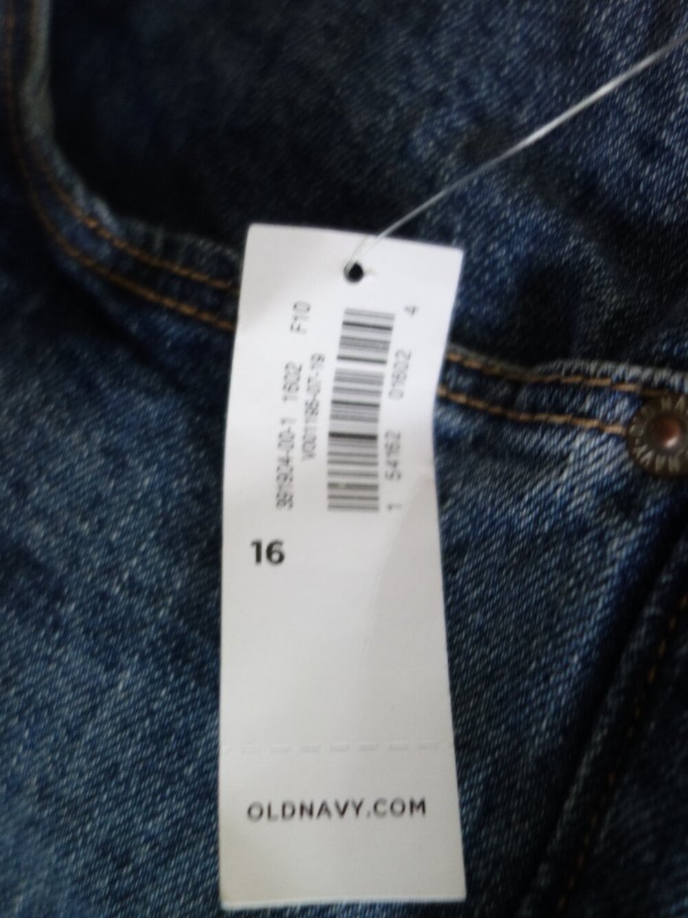 NWT OLD NAVY Distressed / Ripped Raw Hem Boyfriend Blue Jeans – Wmns 16 - Picture 2 of 9